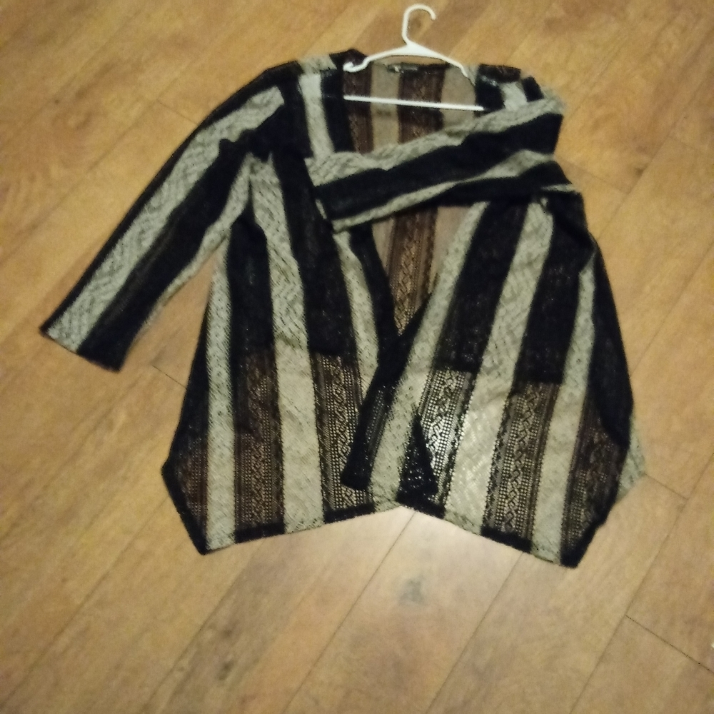 "Irresistible" asymmetrical style